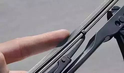 wiper blade metal