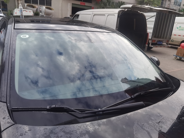 Vehicle windshield test verifying clean wiping, blade contact, and fitment performance.